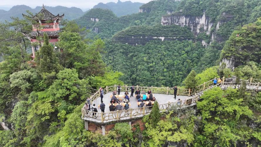 滴水岩风景区-图2