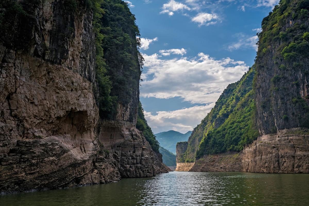 大清江风景区-图1