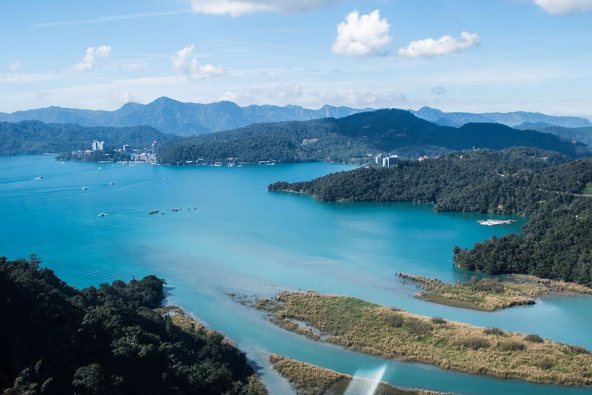 日月湖风景区-图1