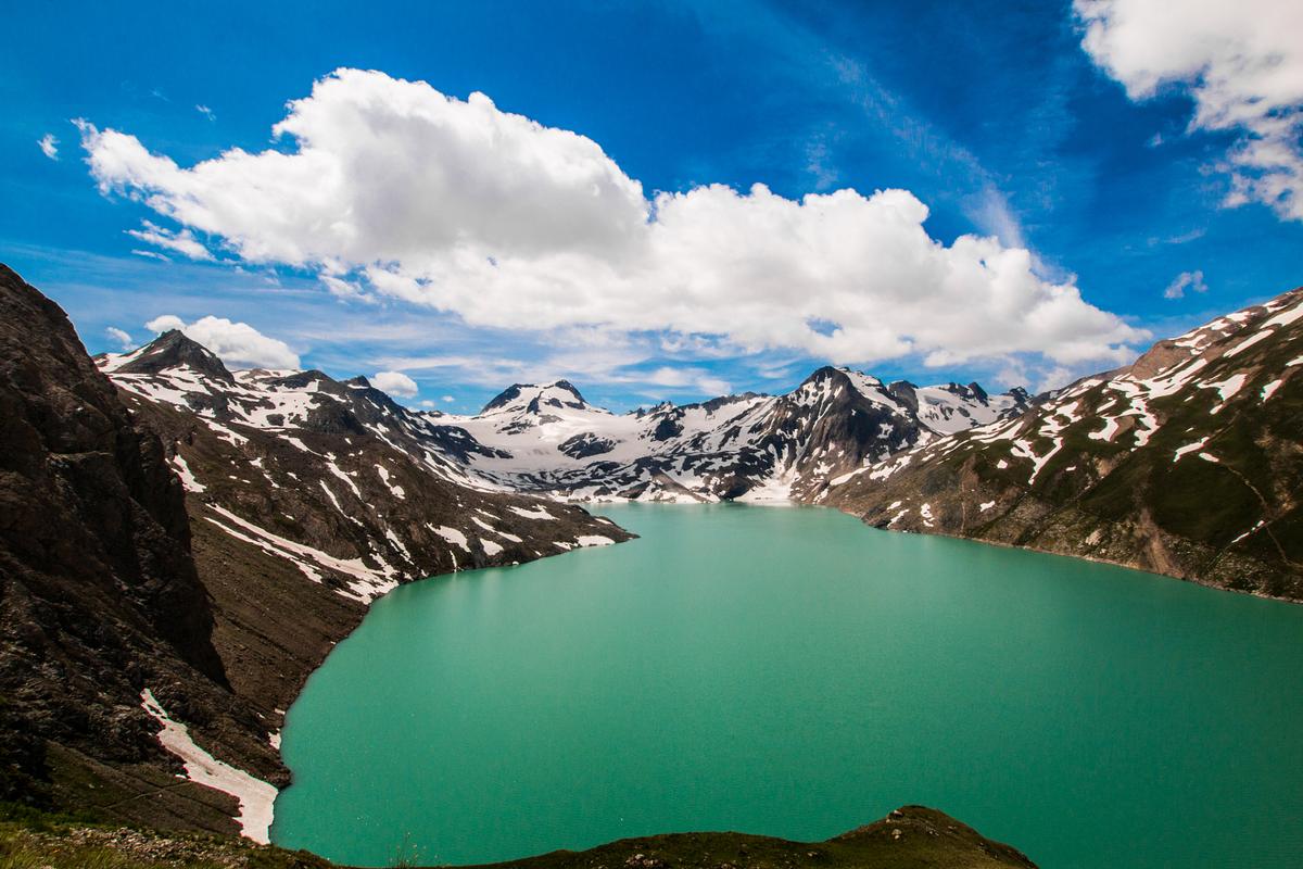 天山天池山风景区-图2