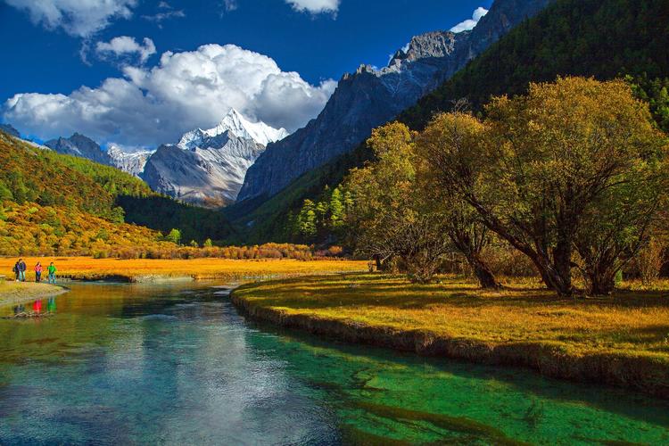 香格里拉风景区-图1