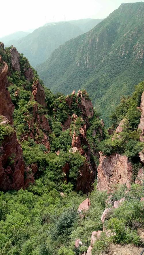 新密尖山风景区-图1