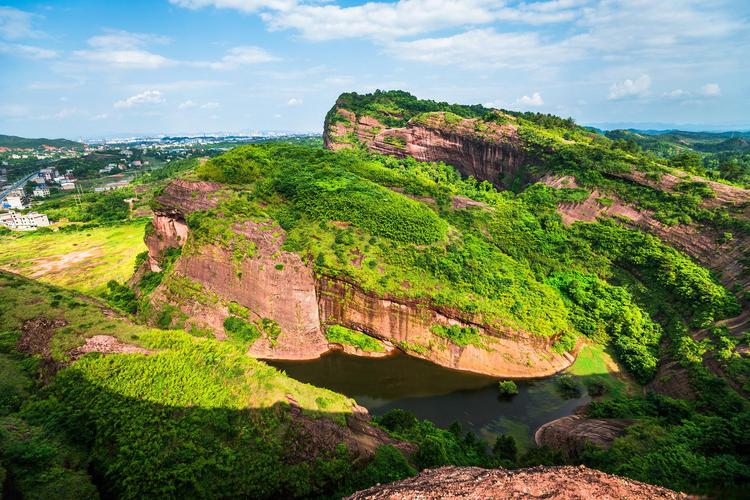 飞霞风景区-图1