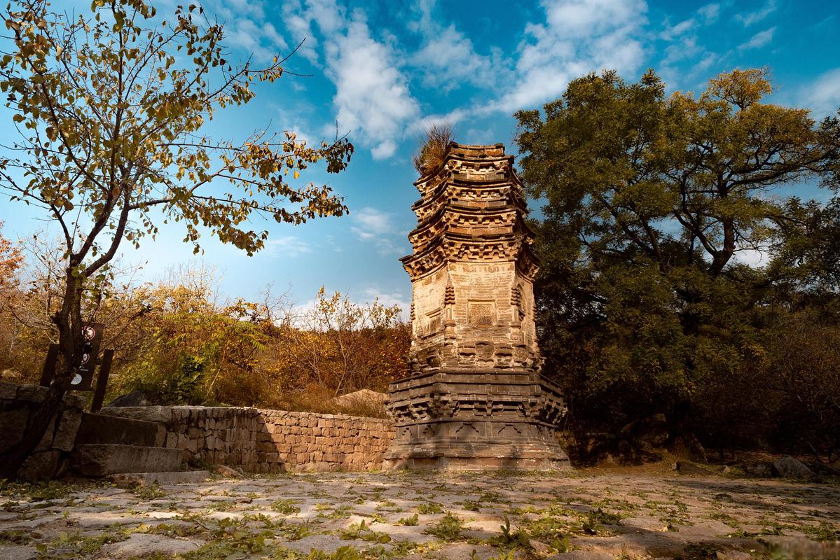 银山塔林风景区-图2