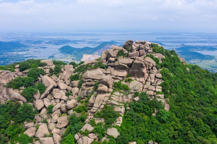 安庆巨石山风景区-图1