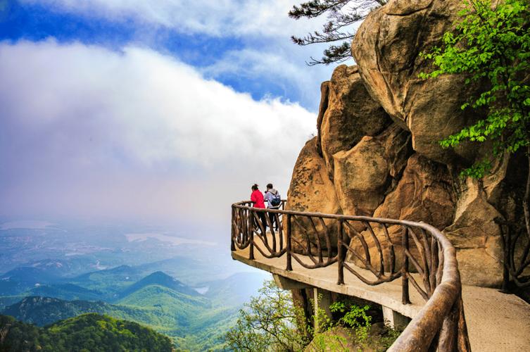 平邑蒙山风景区-图1