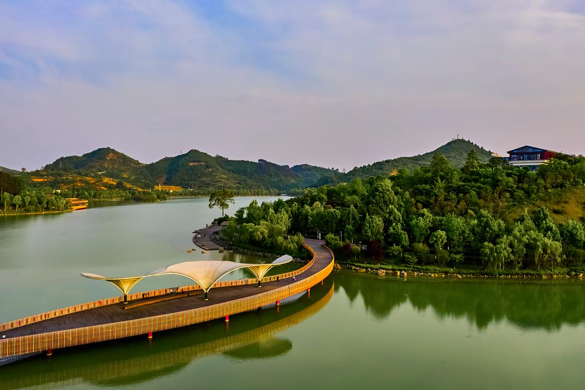 荆州洈水风景区-图1