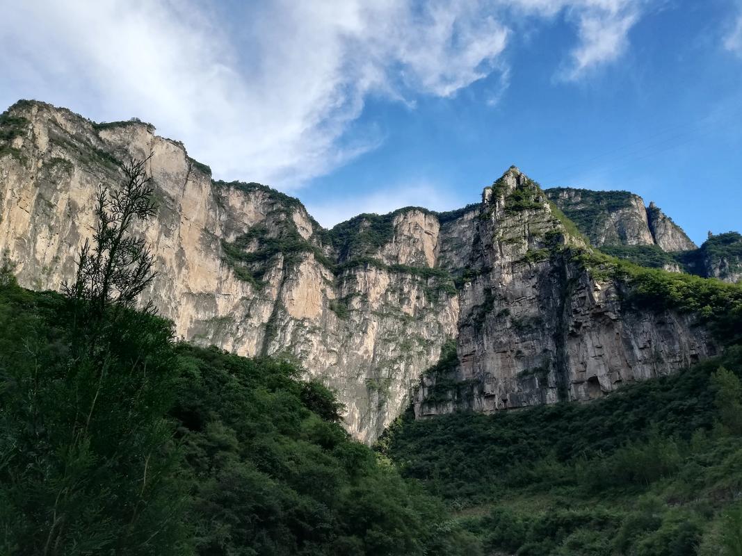 伏牛山风景区-图1