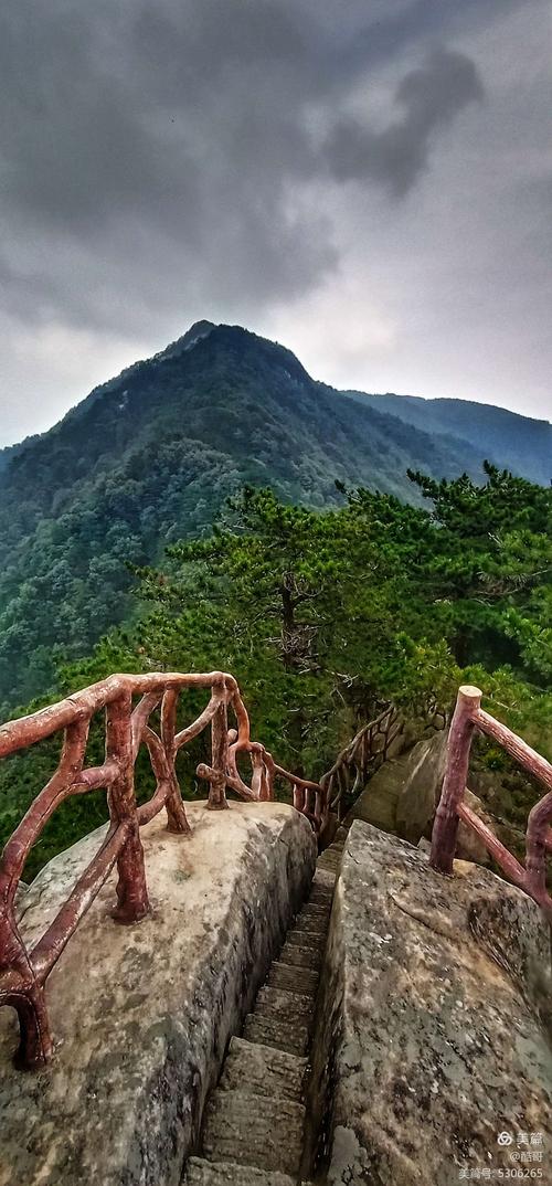 罗田薄刀峰风景区-图1