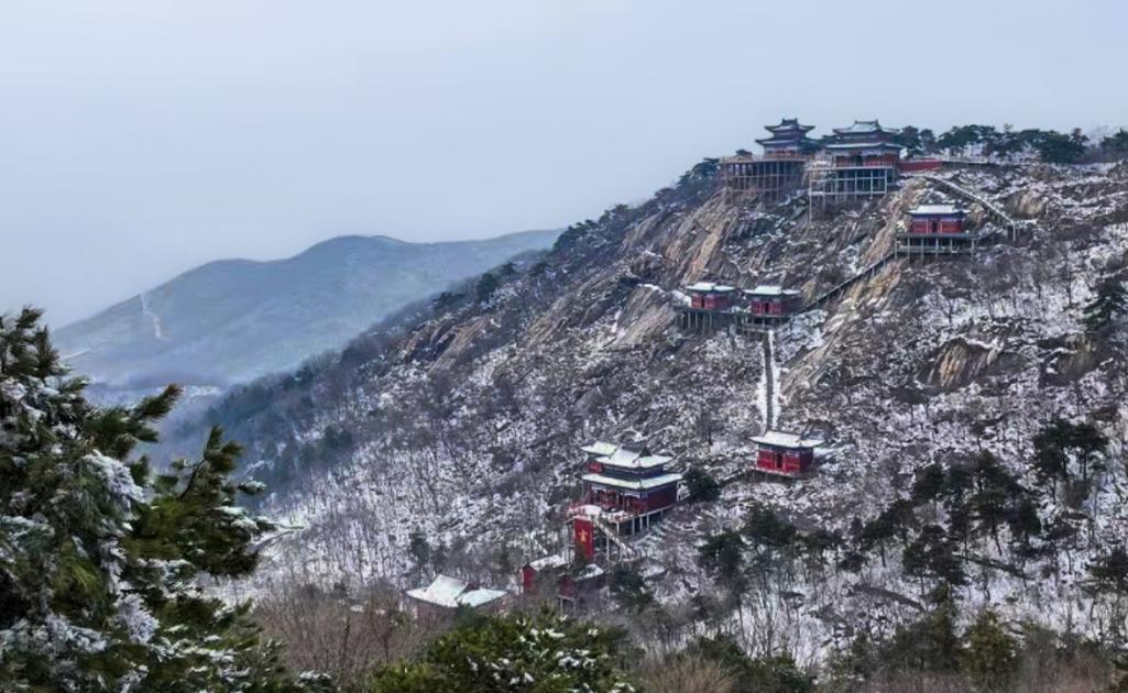 方城七峰山风景区-图3