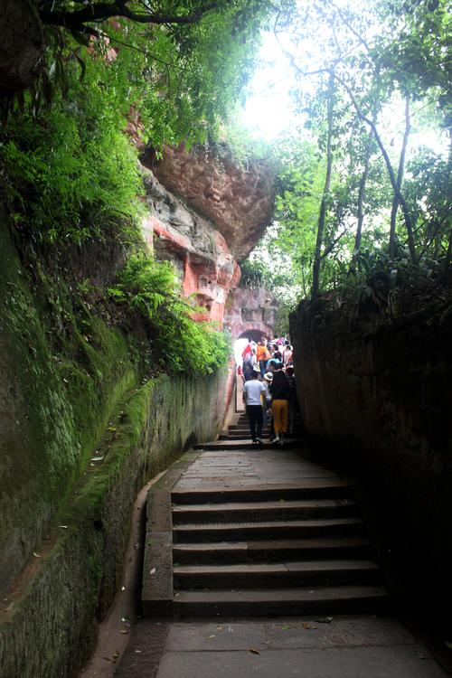 乐山风景区有那些地方-图1