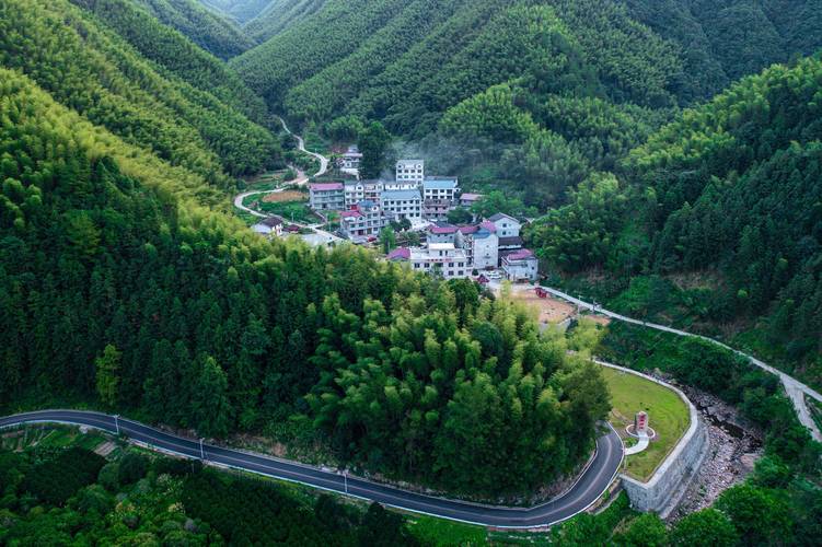 上饶县五府山镇风景区-图2