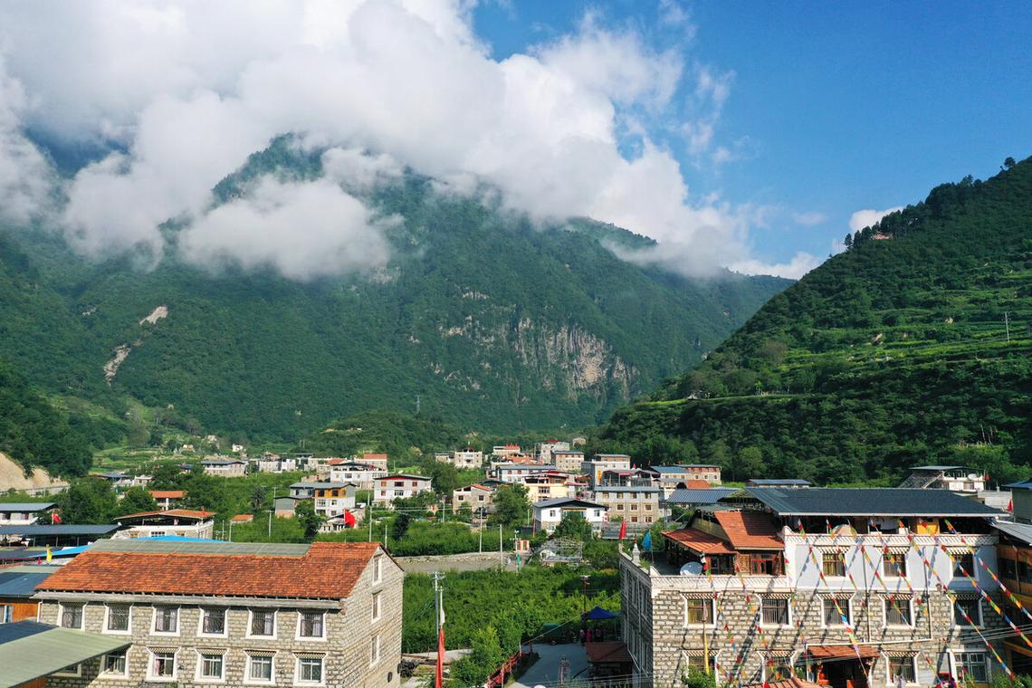 成都到孟屯河谷风景区-图1