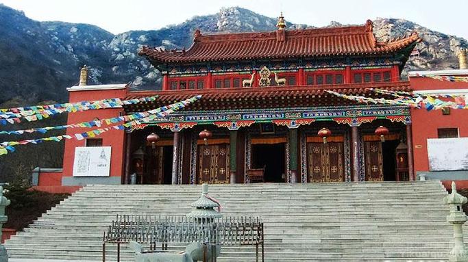 宝力根寺特色旅游风景区-图1