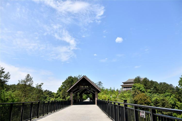 石像湖风景区-图1