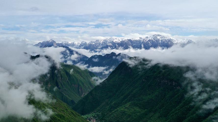 岷山风景区-图2