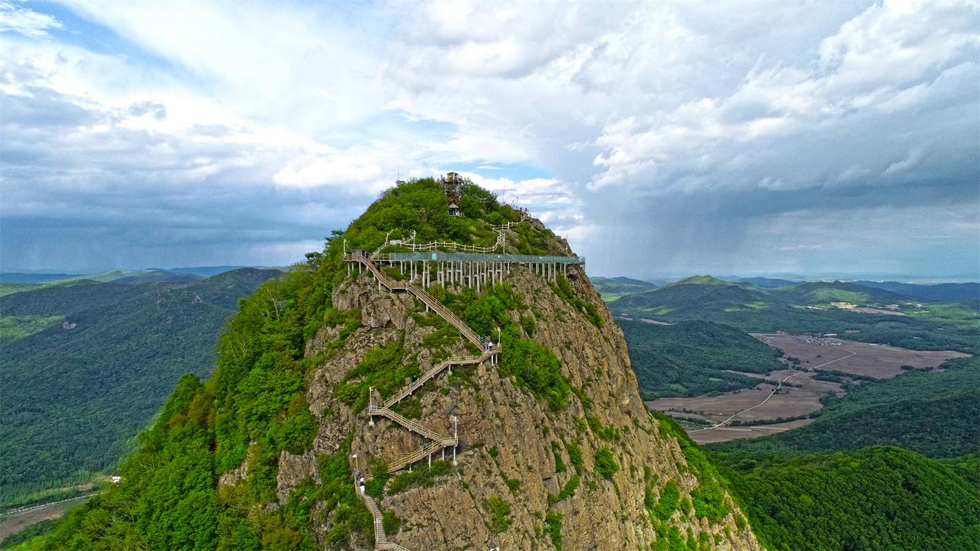 哈尔滨周边山区风景区-图1