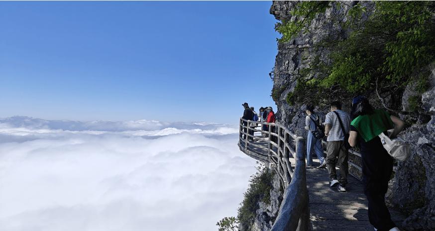 汉中玻璃栈道风景区-图2