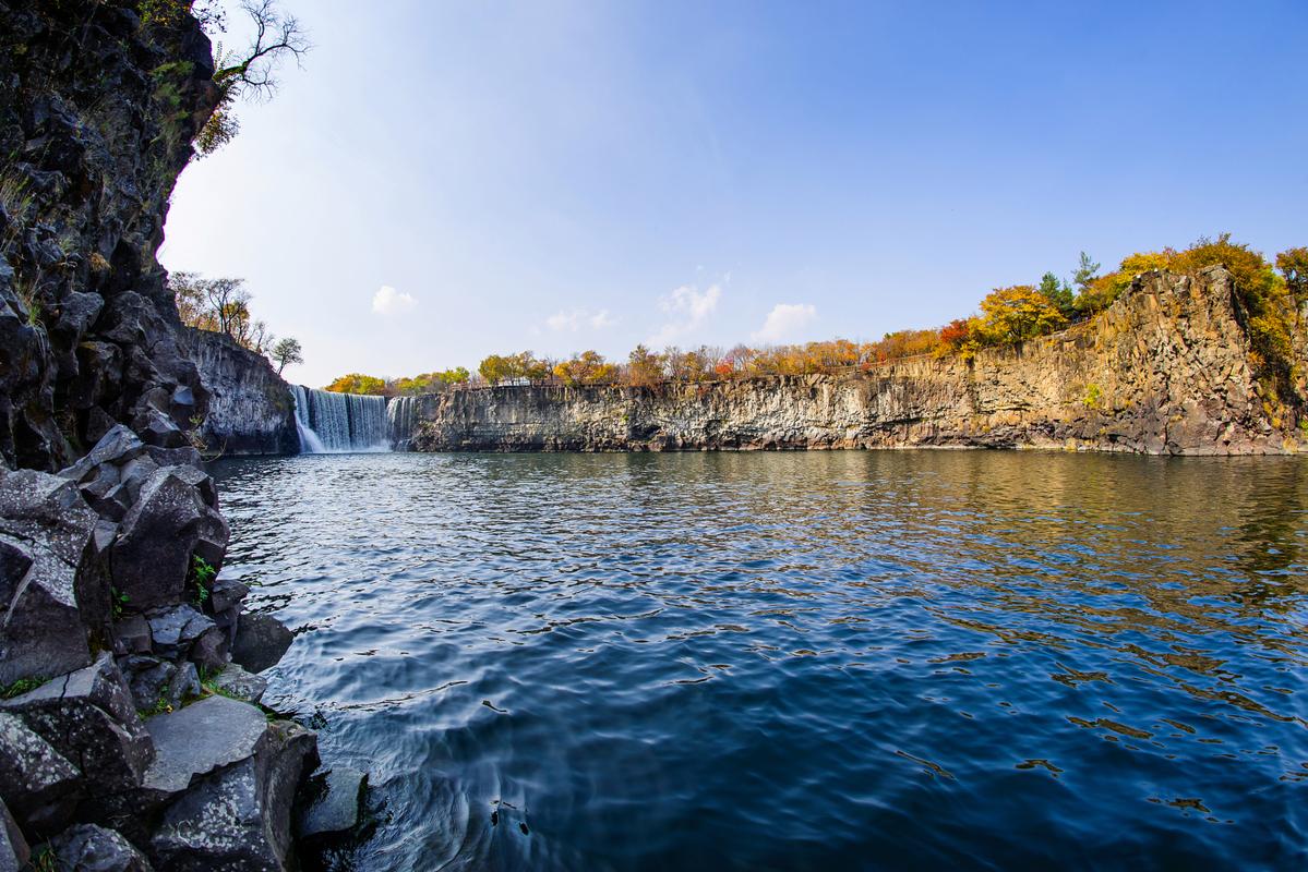 牡丹江镜泊湖风景区-图1