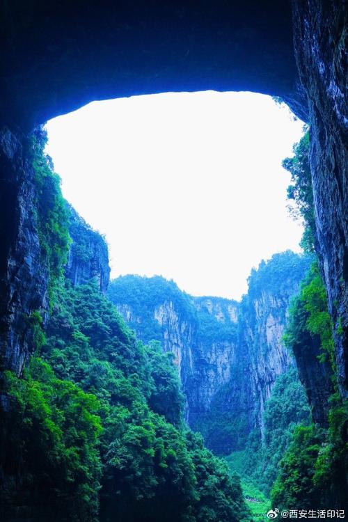 武隆天生桥风景区-图1