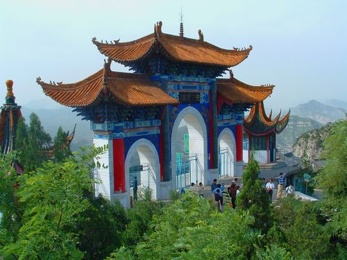 河南抱犊寨风景区-图2