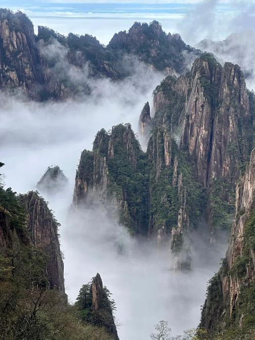 中国黄山名胜风景区-图1