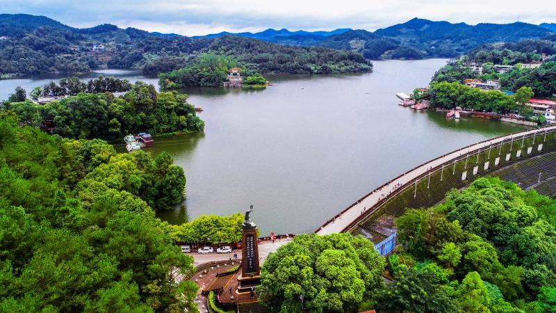 仁寿黑龙滩旅游风景区-图1