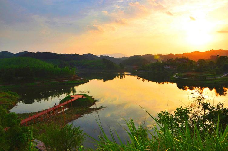 万盛青山湖风景区-图1