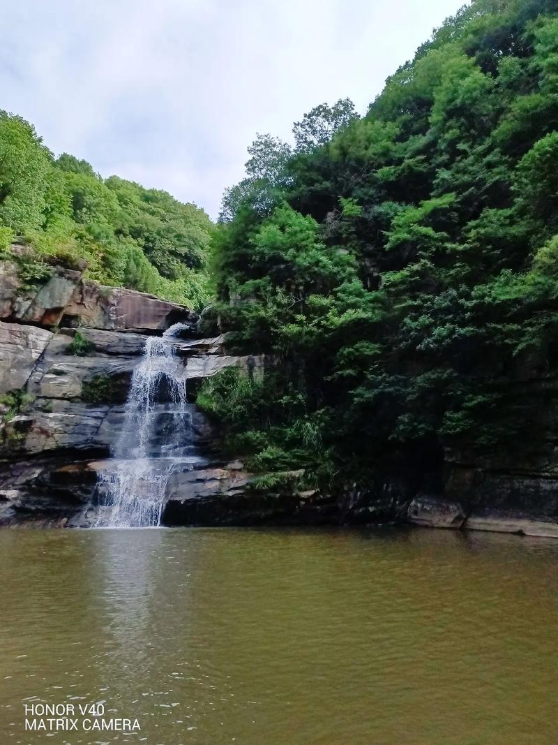 麻城桐枧冲瀑布群风景区-图1