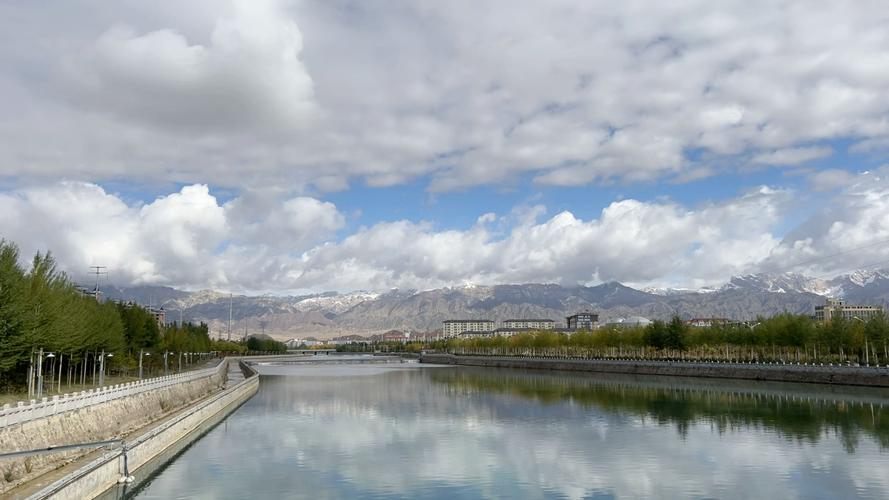 德令哈风景区-图1