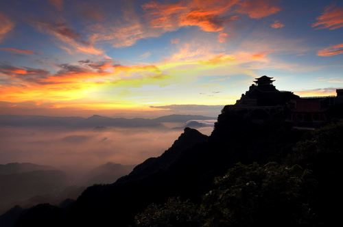 五雷山风景区-图1