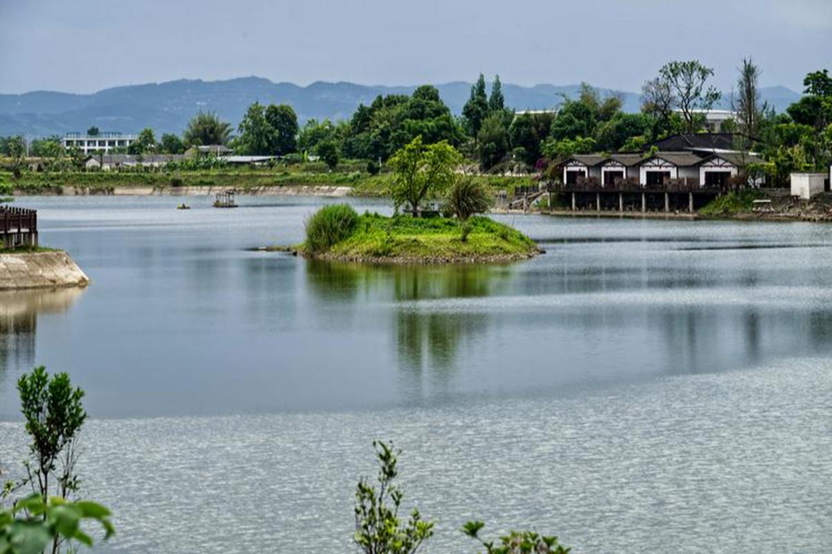 易家河坝旅游景区-图1