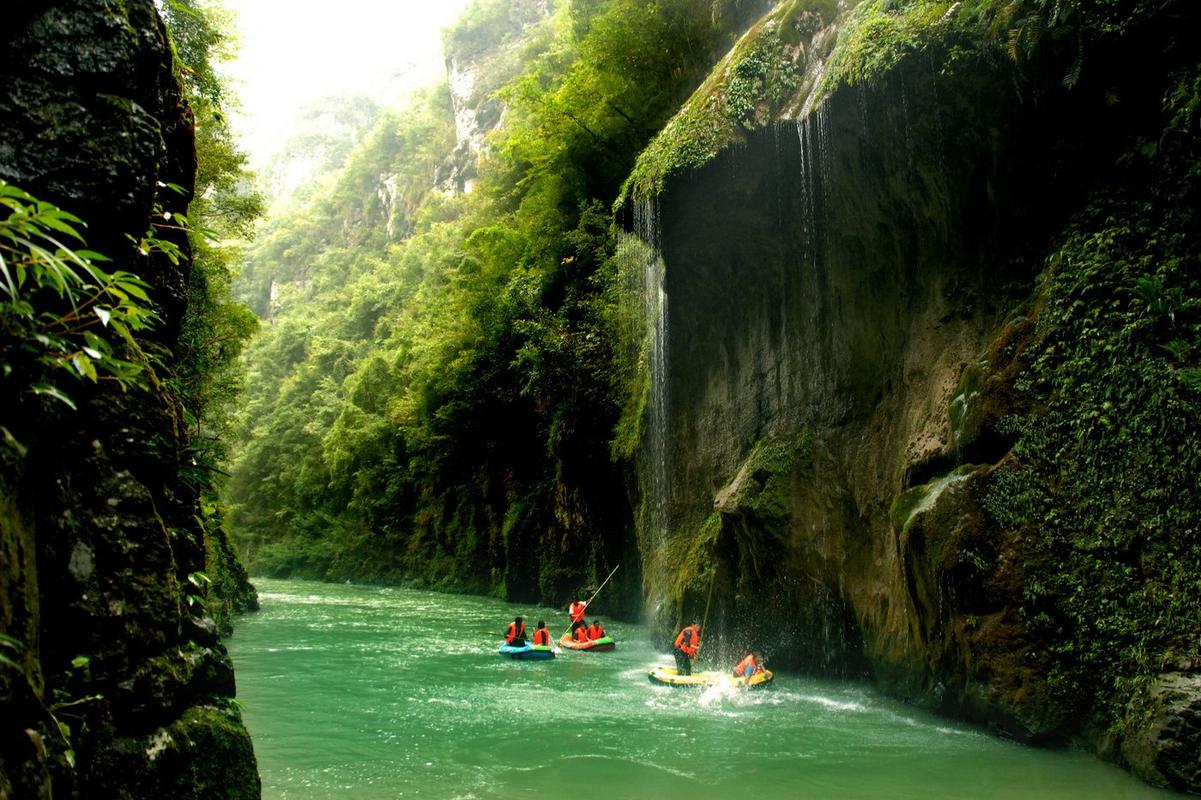 南江大峡谷旅游攻略，如何规划一次完美的探险之旅？-图1