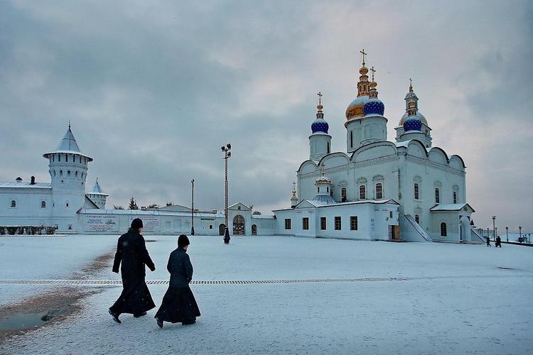 俄罗斯冬季旅游攻略，如何玩转冰雪世界？-图1