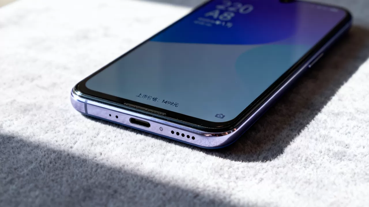 oppoA8什么时间上市，OPPO A8手机上市时间及价格
