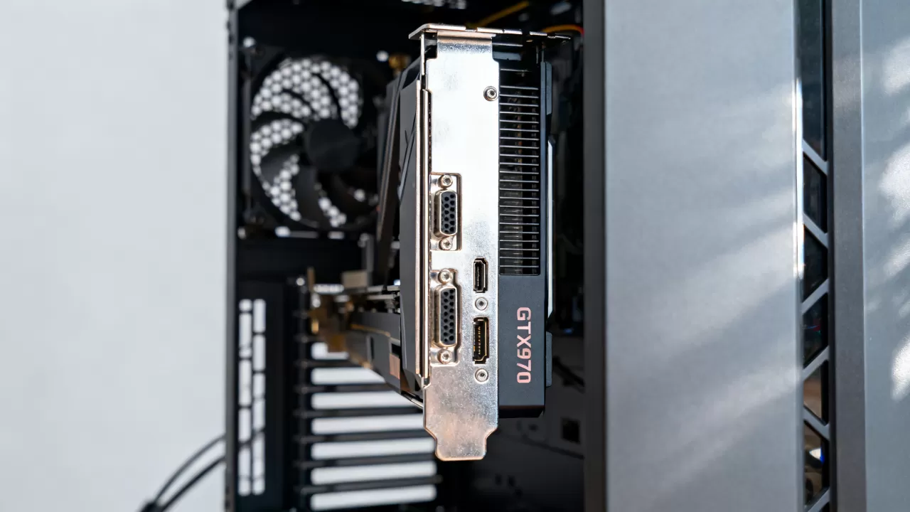 GTX970显卡配什么机箱？GTX970显卡配什么机箱好
