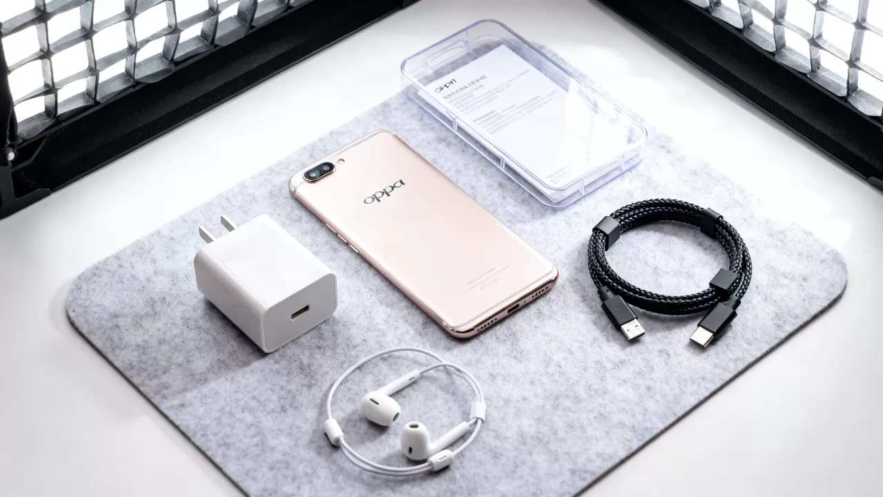 OPPOR11都带什么配件，OPPOR11配件清单