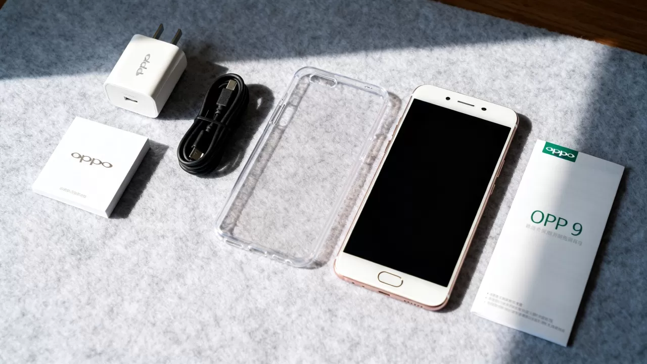OPPO R9送的什么？OPPO R9随机附赠配件清单