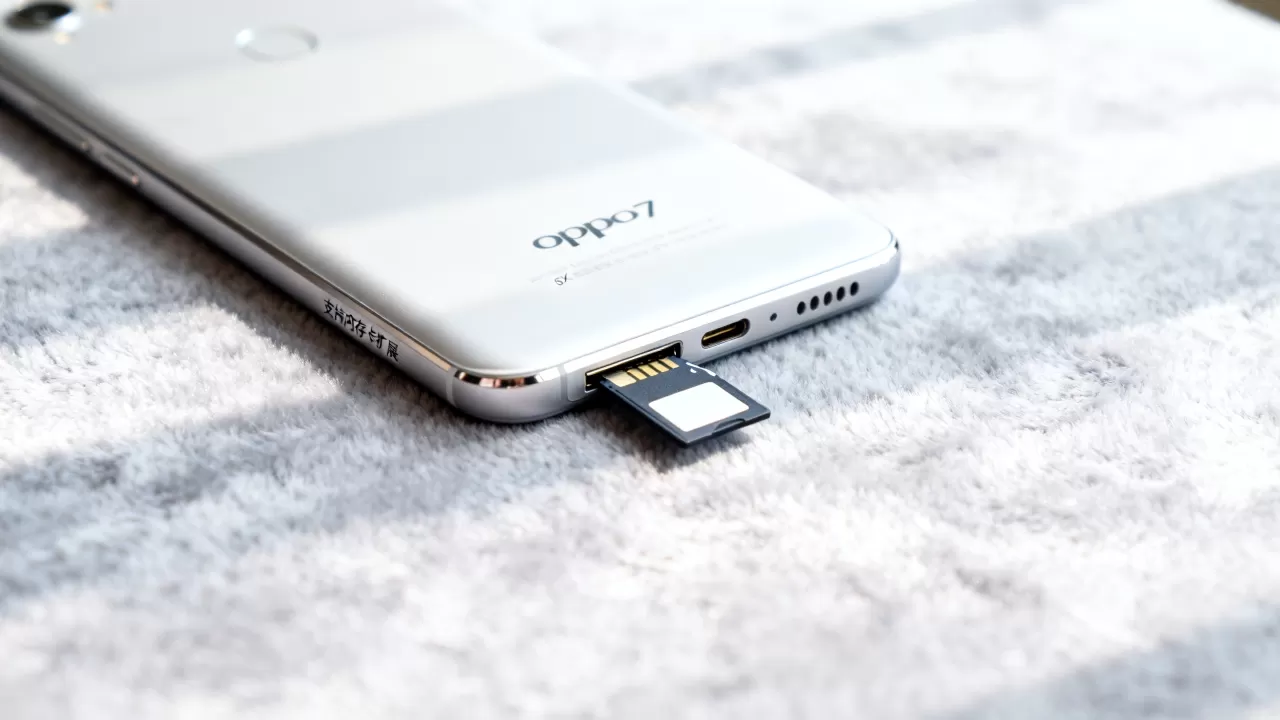 OPPOR7为什么没有sd卡内，OPPOR7支持内存卡扩展吗