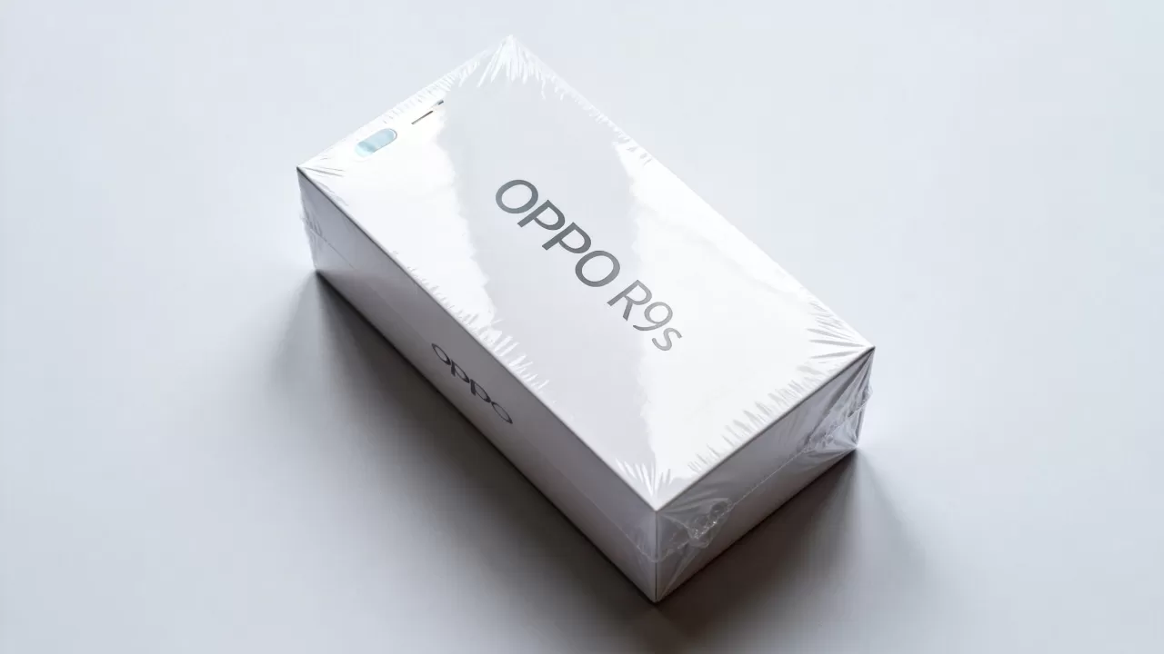 OPPOR9s没拆封什么样，OPPOR9s未拆封状态