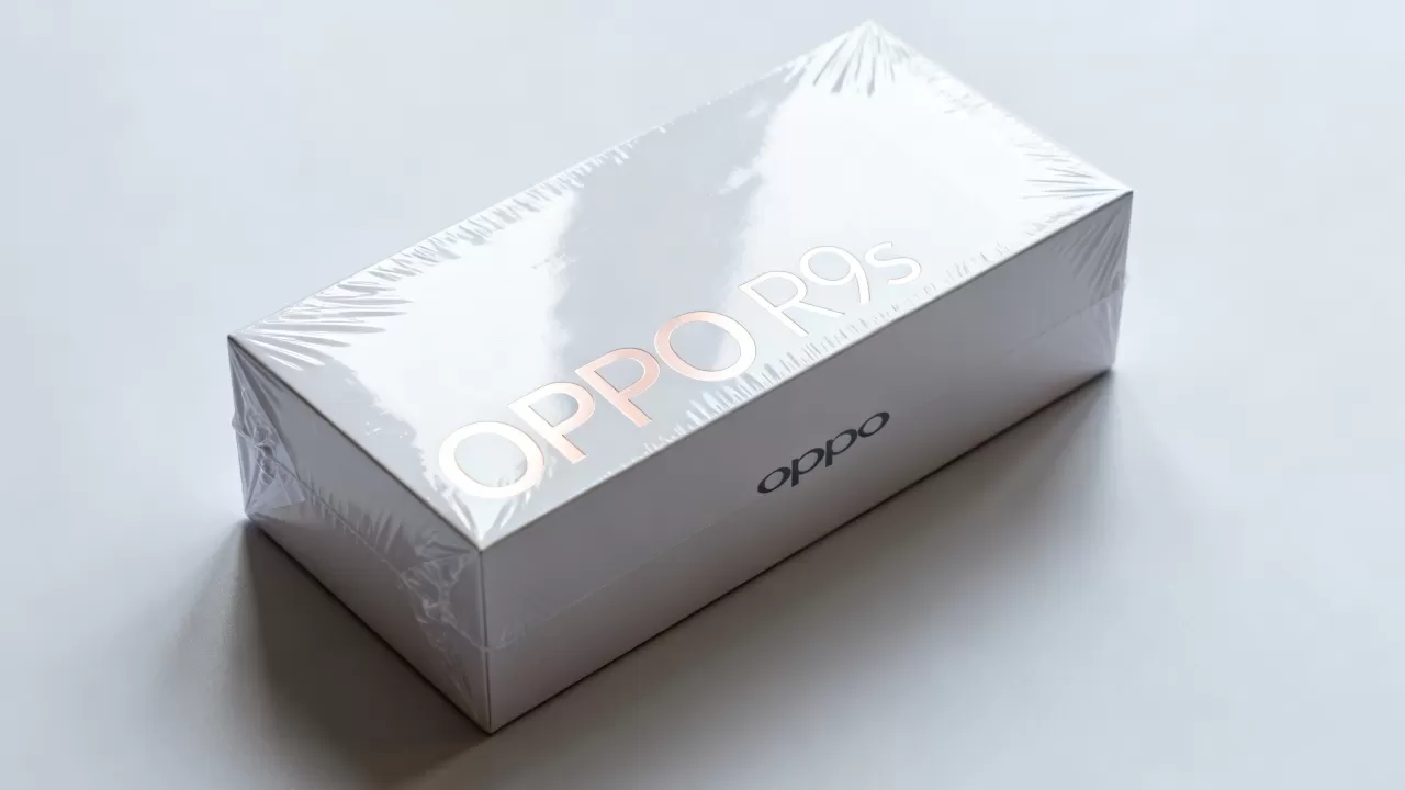 OPPOR9s没拆封什么样，OPPOR9s未拆封状态