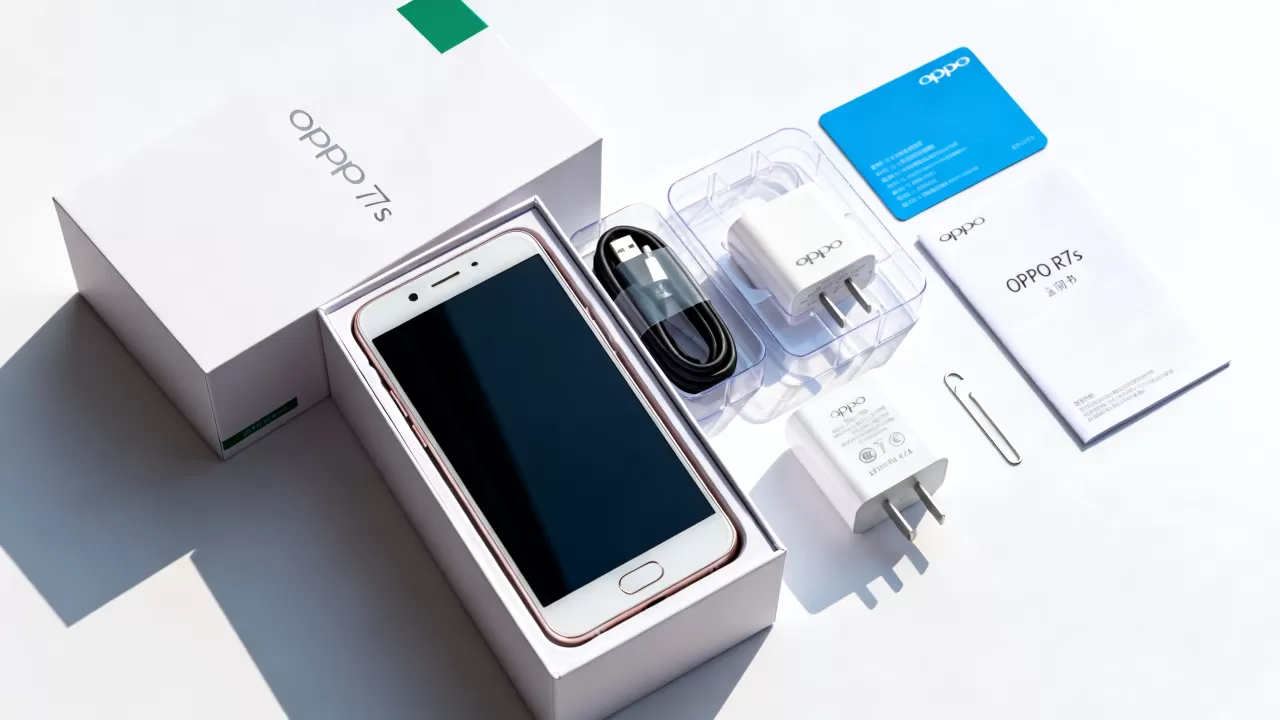 OPPO R7s出厂什么包装,OPPO R7s包装盒内附赠物品清单 OPPO R7s出厂什么包装,OPPO R7s包装盒内附赠物品清单