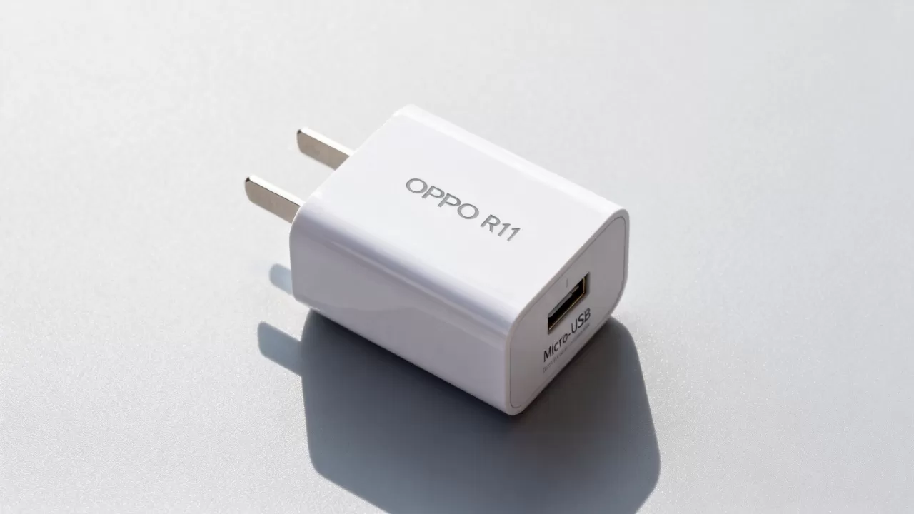 oppor11充电器什么型号,oppor11充电器接口类型 oppor11充电器什么型号,oppor11充电器接口类型