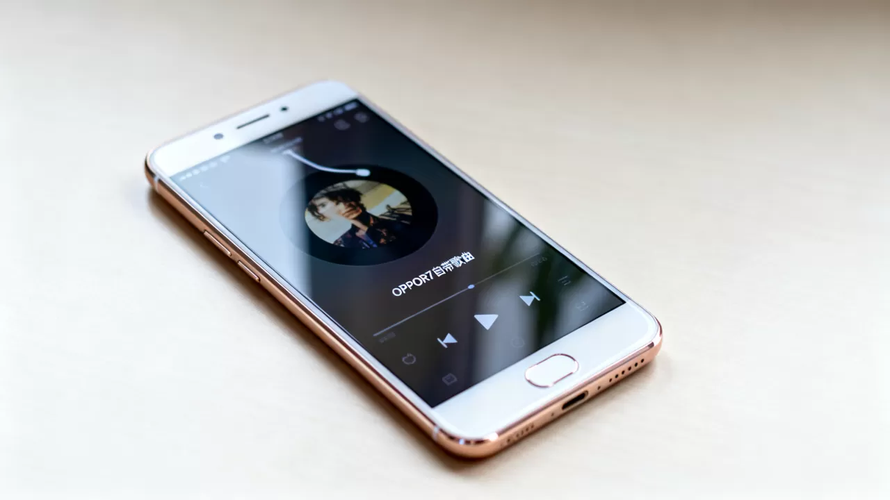 OPPOR7自带歌曲叫什么，OPPOR7自带歌曲