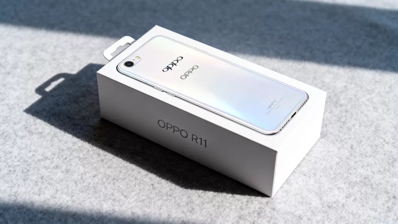 OPPO R11包装什么样,OPPO R11包装盒图片 OPPO R11包装什么样,OPPO R11包装盒图片