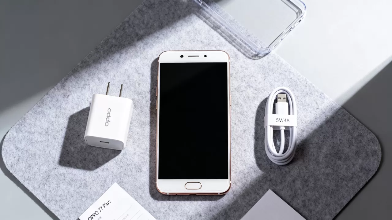 OPPO R7 Plus自带什么产品?手机配件清单 OPPO R7 Plus自带什么产品?手机配件清单