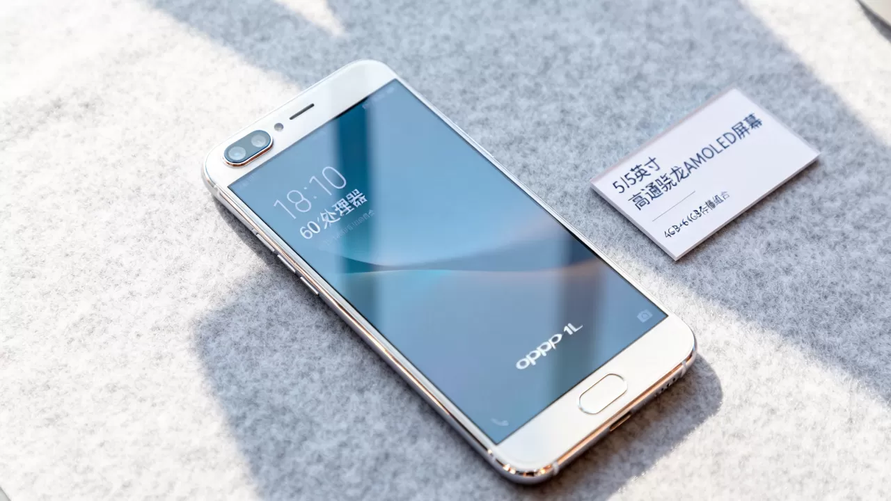 OPPOR11L是什么手机,OPPOR11L参数配置 OPPOR11L是什么手机,OPPOR11L参数配置