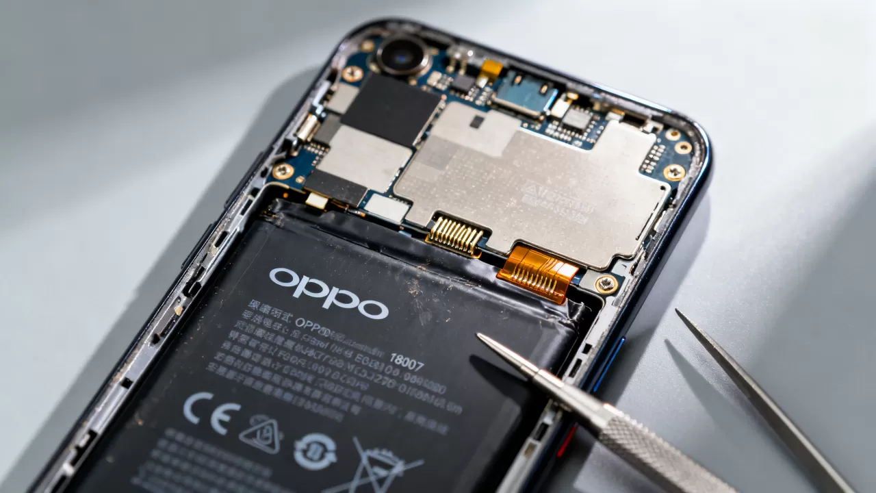 oppo r8007电池在手机什么部位,OPPO R8007电池位置图解 oppo r8007电池在手机什么部位,OPPO R8007电池位置图解