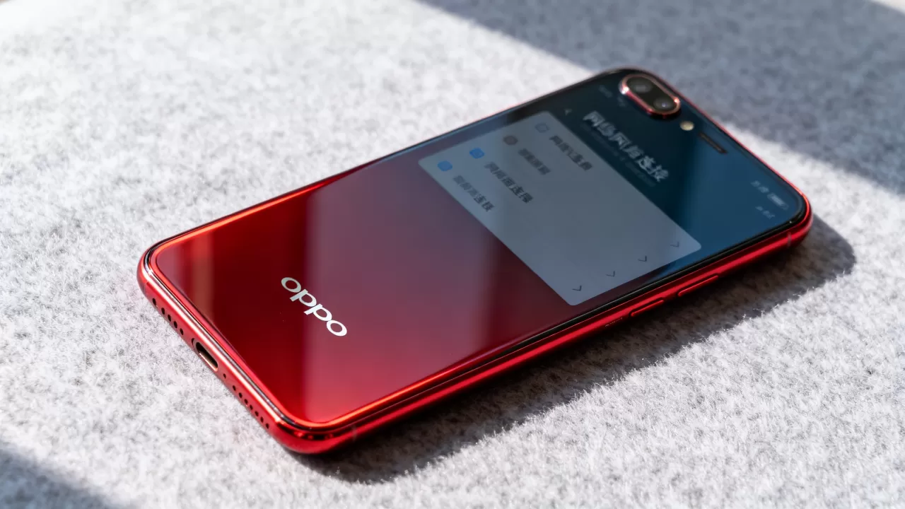 OPPOR11红色是什么网，OPPOR11红色版本