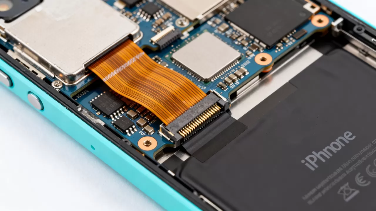 iphone5c排线多少钱？iPhone5c排线更换价格及维修费用详解